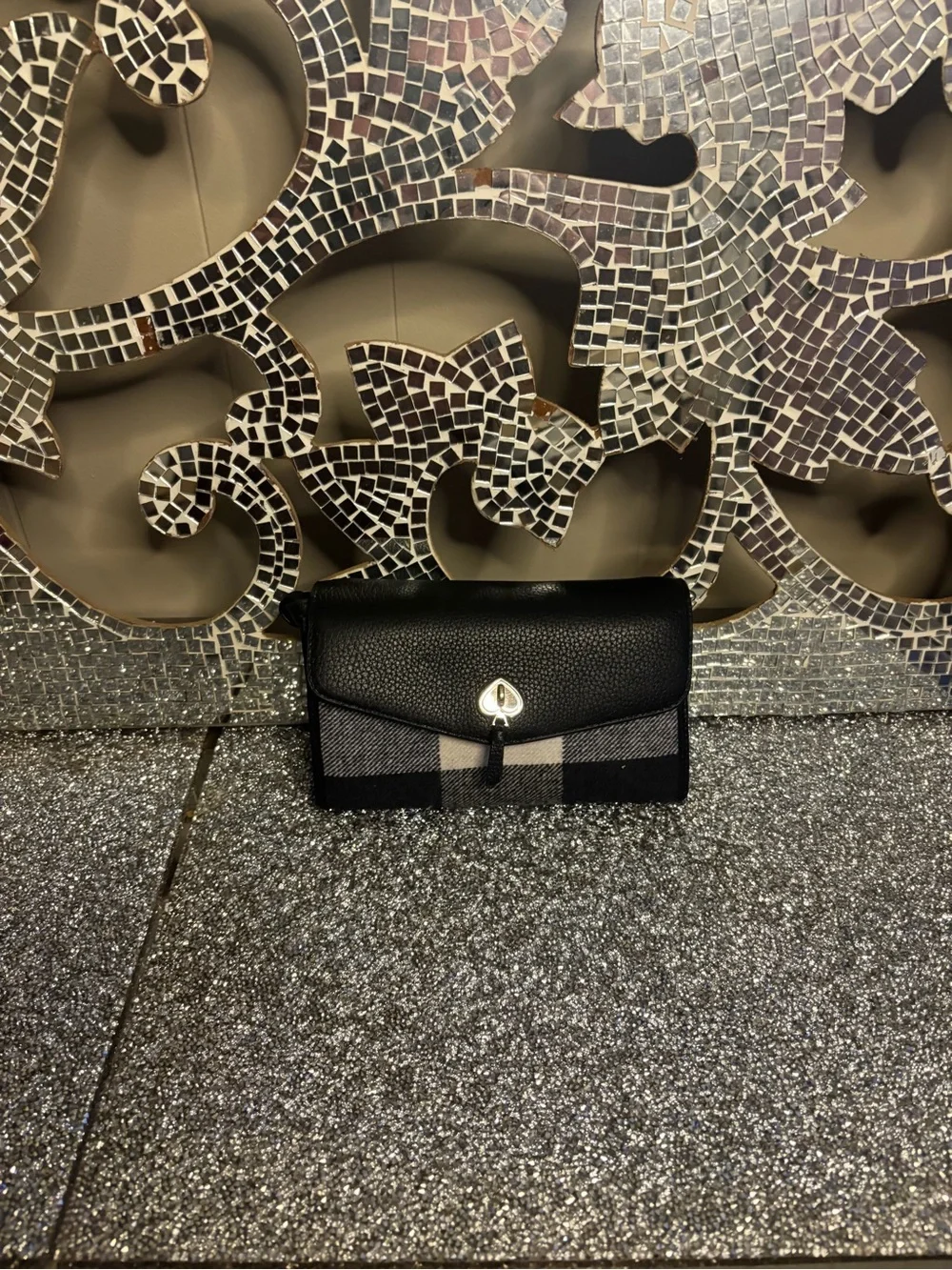 🌟Kate Spade Black and Gray Check Envelope Crossbody